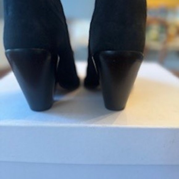 ISABEL MARANT SUEDE BOOTS - Picture 6 of 7